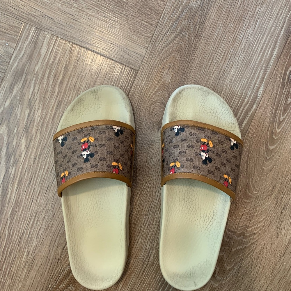 Selling these limited edition gucci-Mickey Mouse slides